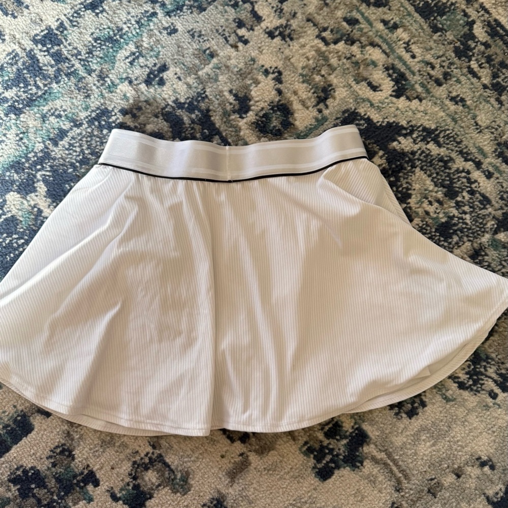 Nike Dri Fit White Skirt with Shorts size M - Picture 5 of 7